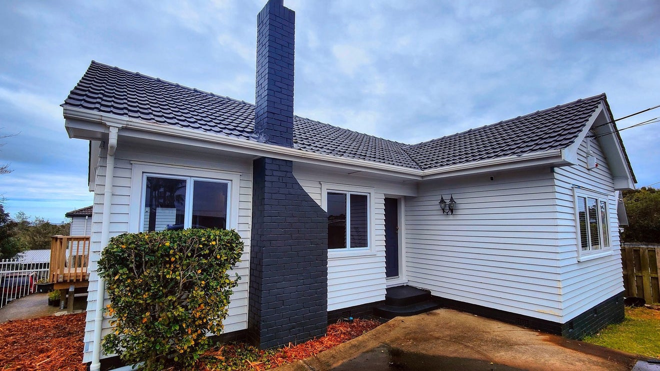 1/63 Pupuke Road, Birkenhead, Auckland - Carousel 2