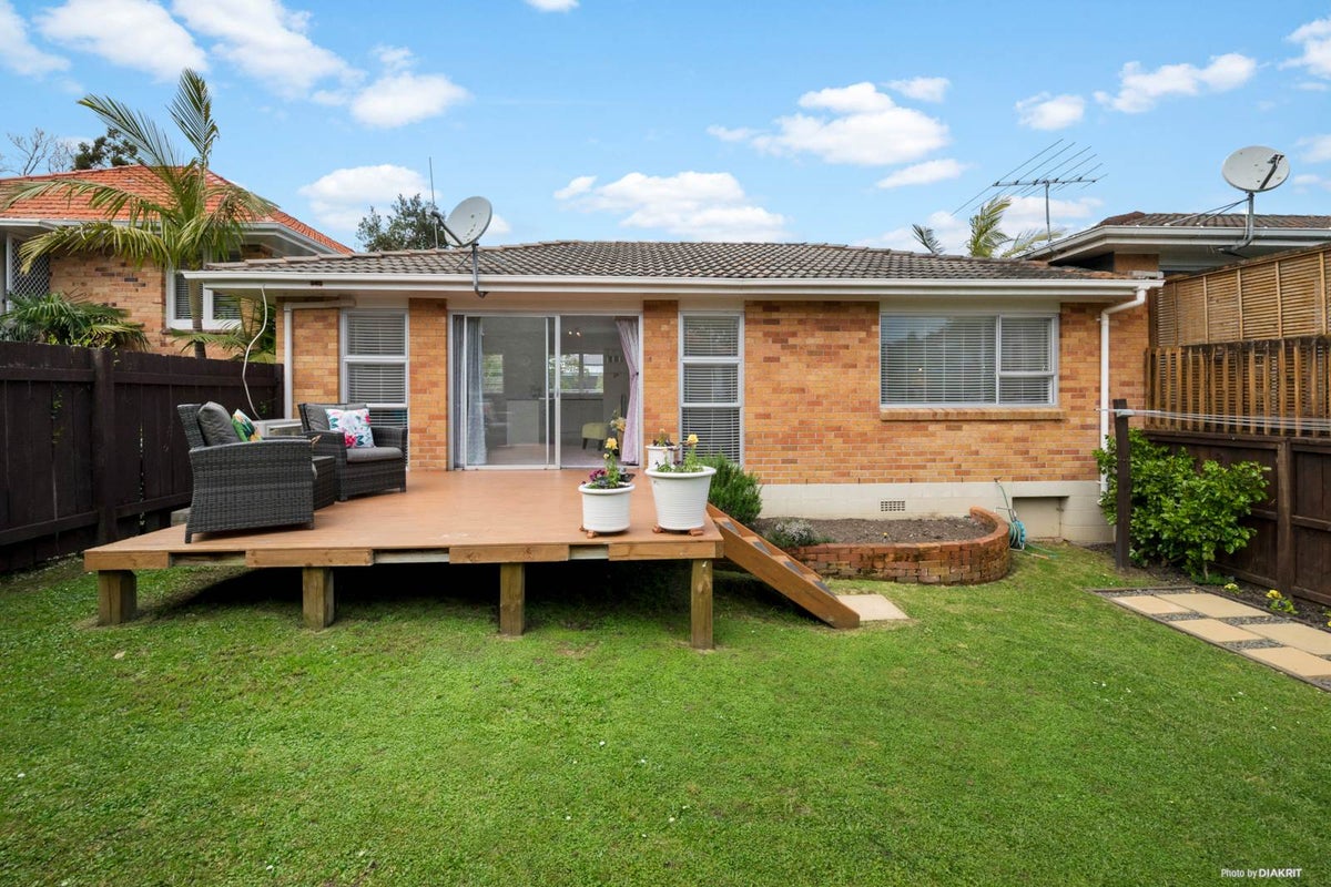 2/126 Nile Road, Milford, Auckland - Carousel 1