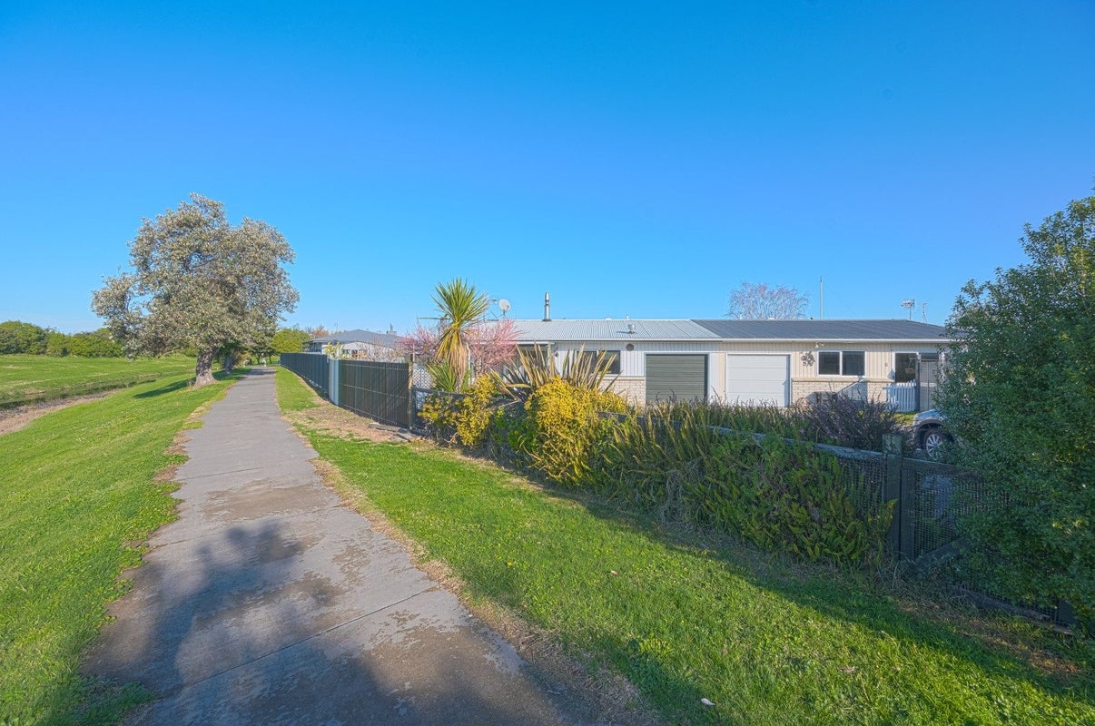 6 Ripon Place, Tamatea, Napier - Carousel 13