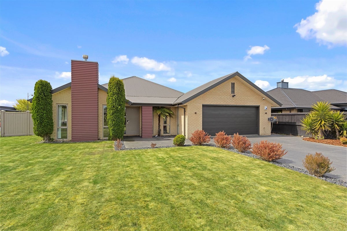 1 Cromdale Place, WIGRAM, CHRISTCHURCH - Carousel 1