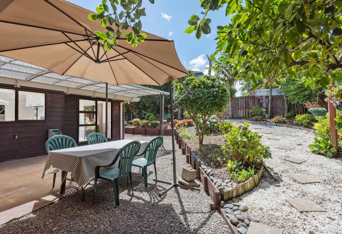 16 Mako Street, West Harbour, Auckland - Carousel 2