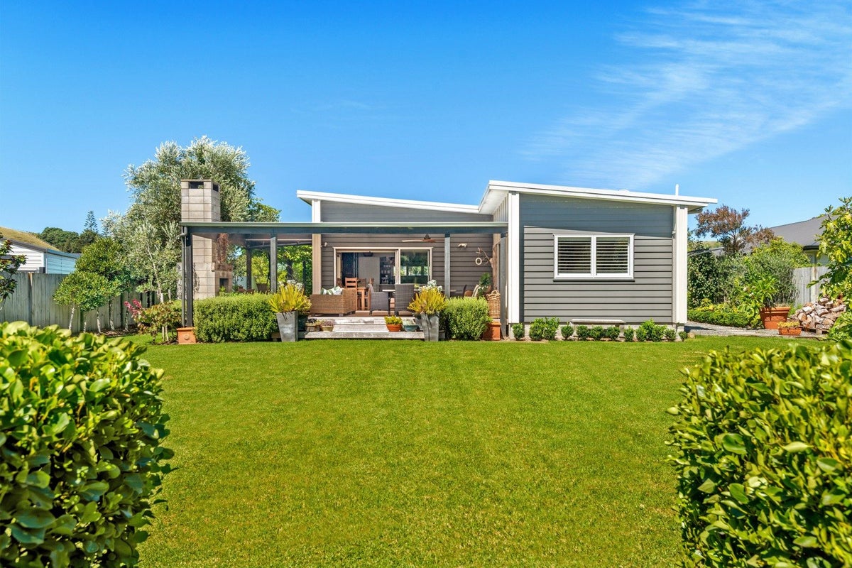 6 Ferris Crescent, Wainui, Gisborne - Carousel 29