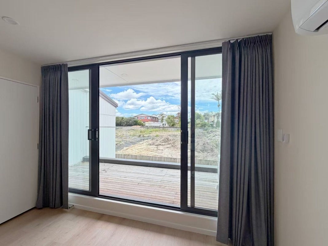 6/10 Orchid Place, Te Atatu South, Auckland - Carousel 2