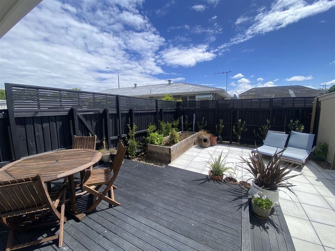 2/7 Dover Street, St Albans, Christchurch - Carousel 12