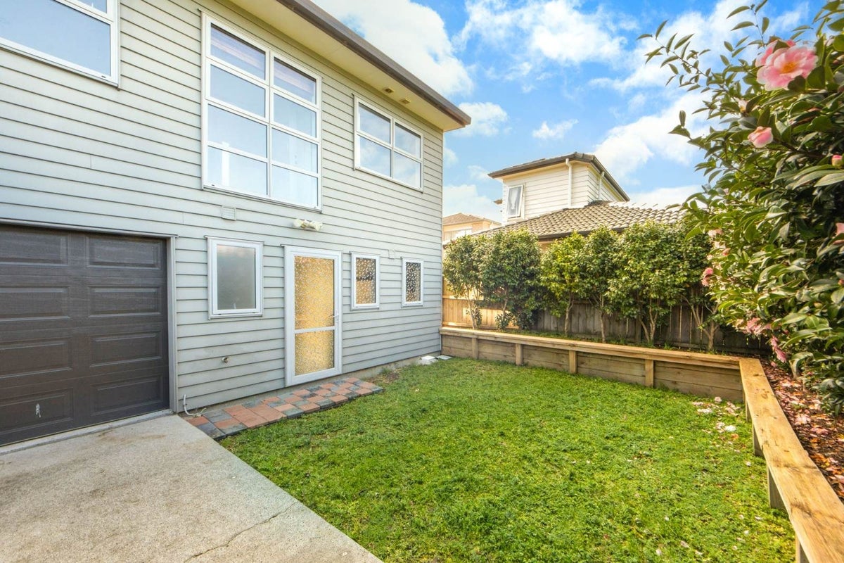 7 Bushpark Place, Flat Bush, Manukau City, Auckland - Carousel 2