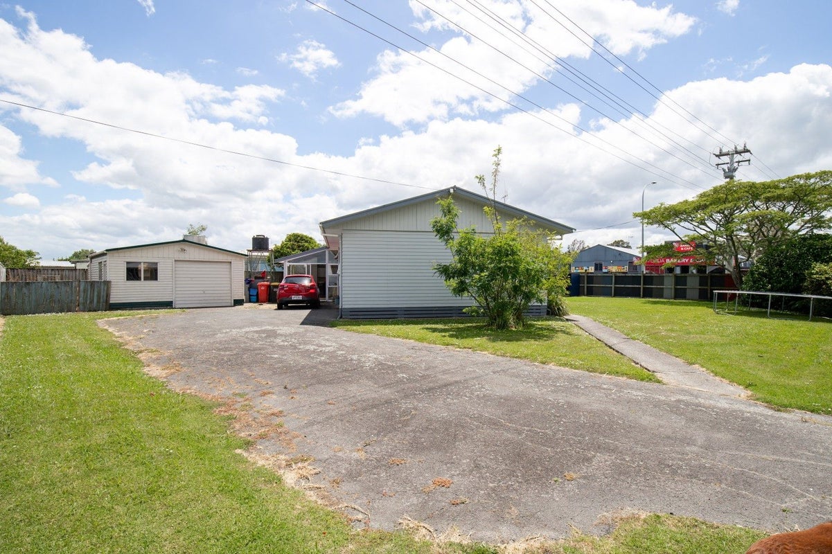 2 Piako Road, Ngatea, Turua - Carousel 24
