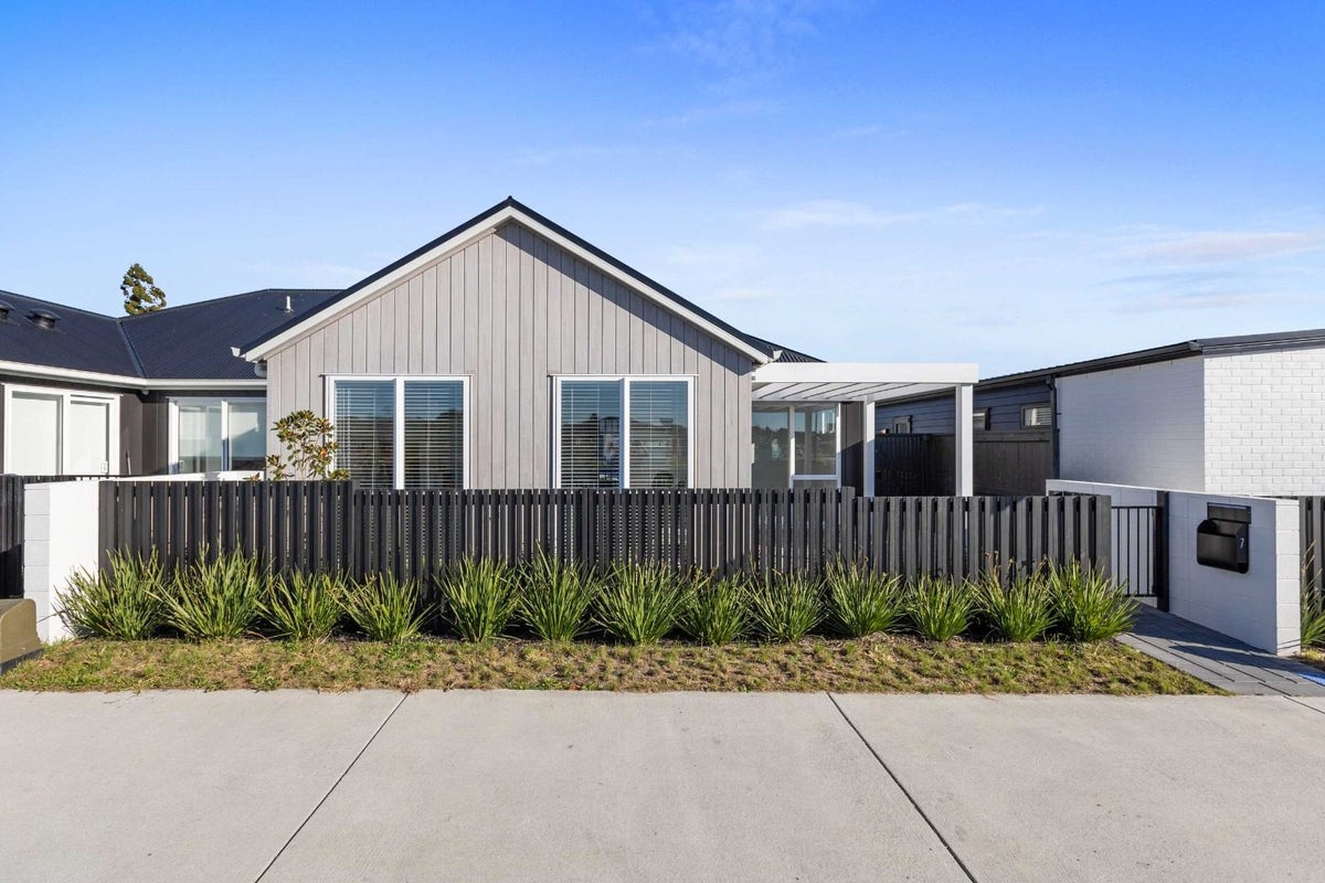 7 Tanuku Lane, Te Puke, Te Puke - Carousel 1