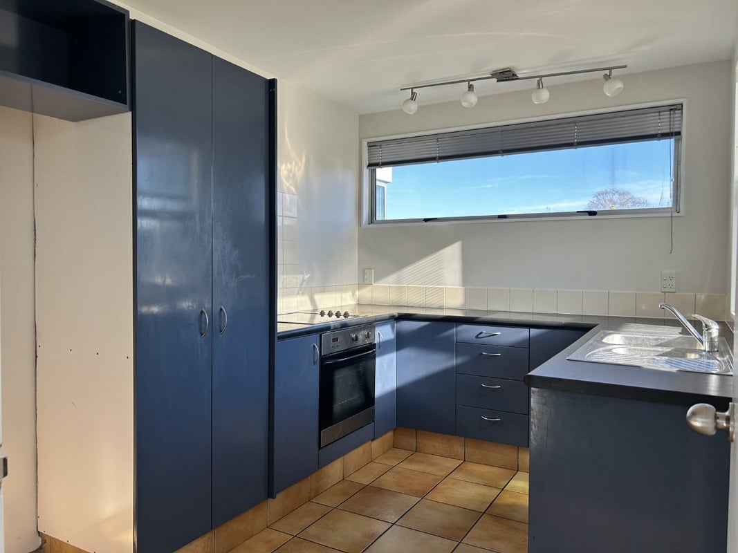 1/22 Heywood Terrace, Richmond, Christchurch - Carousel 1