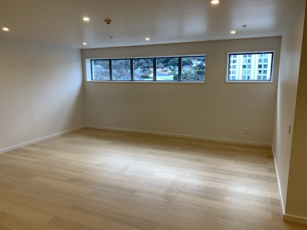 6/163D Thorndon Quay, Pipitea, Wellington - Carousel 2