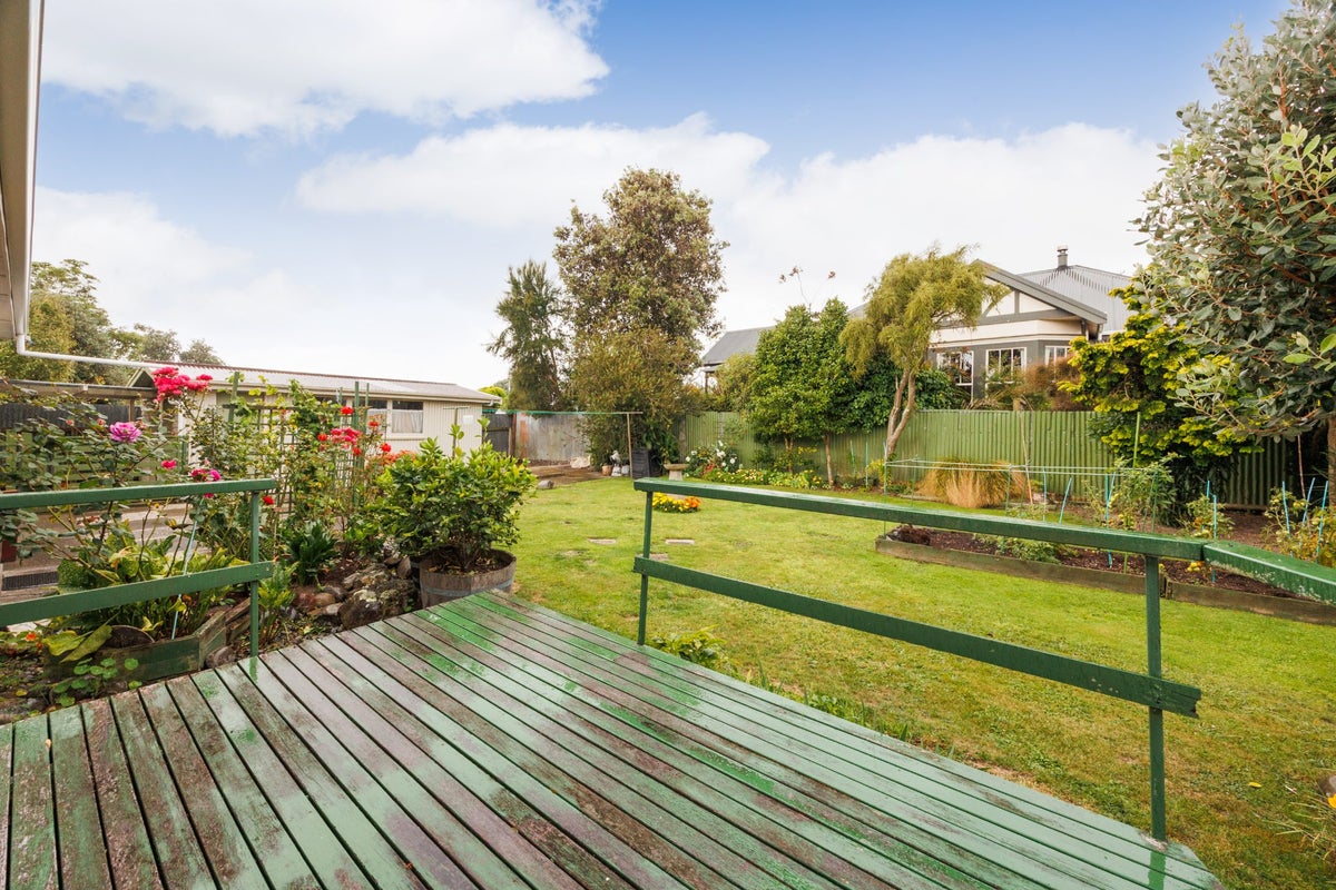 3 Hurley Place, Awapuni, Palmerston North - Carousel 2