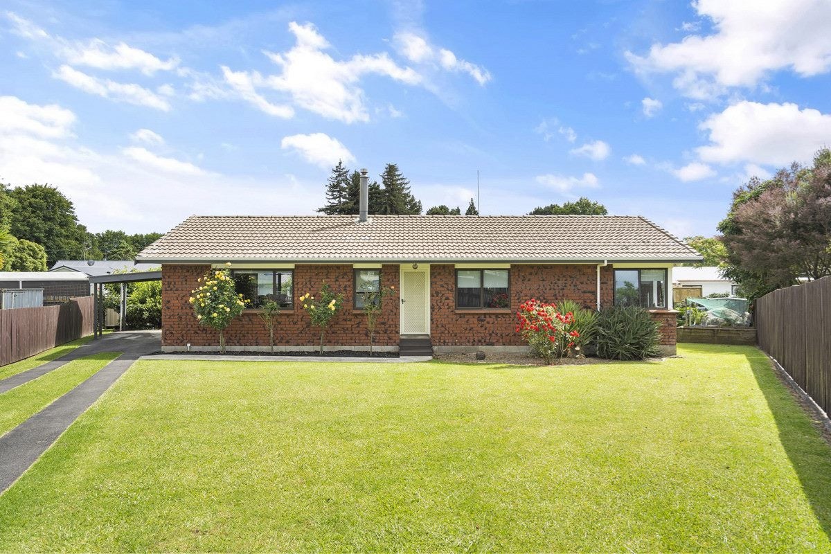 8 Robyn Hyde Place, Leamington, Cambridge - Carousel 22
