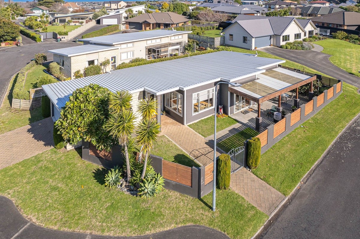 39 Norfolk Drive, Otamatea, Whanganui - Carousel 2