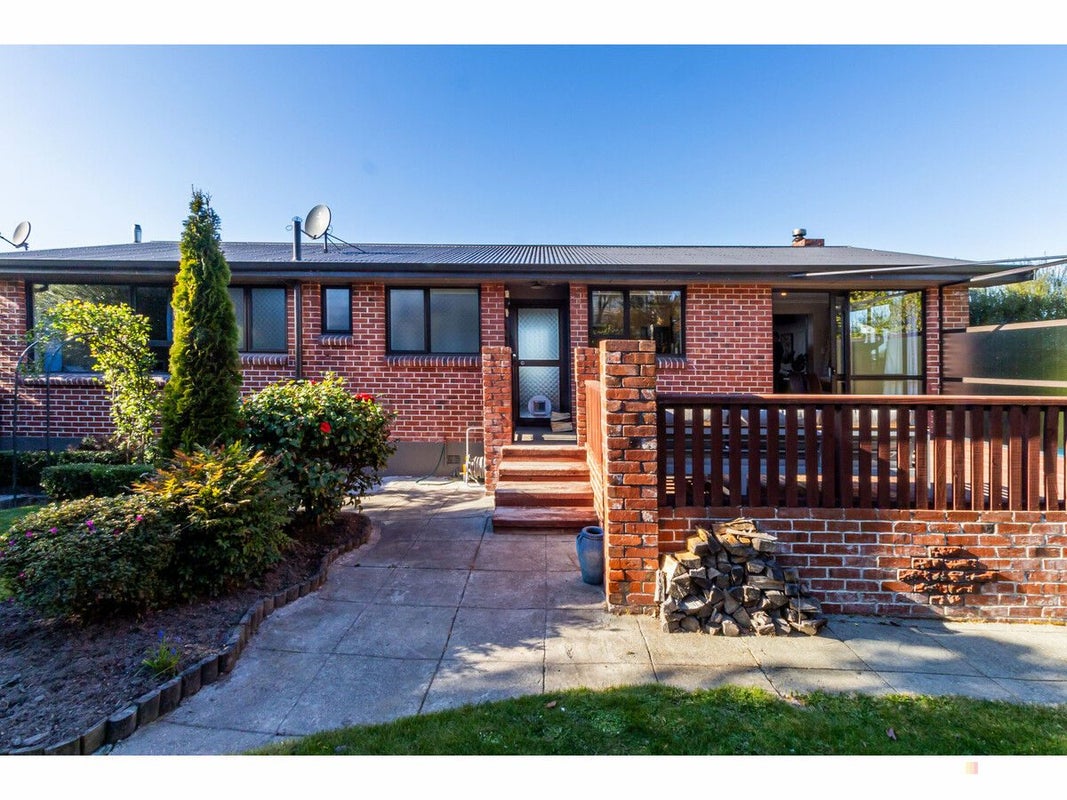 18 Pringle Street, Waimataitai, Timaru - Carousel 1