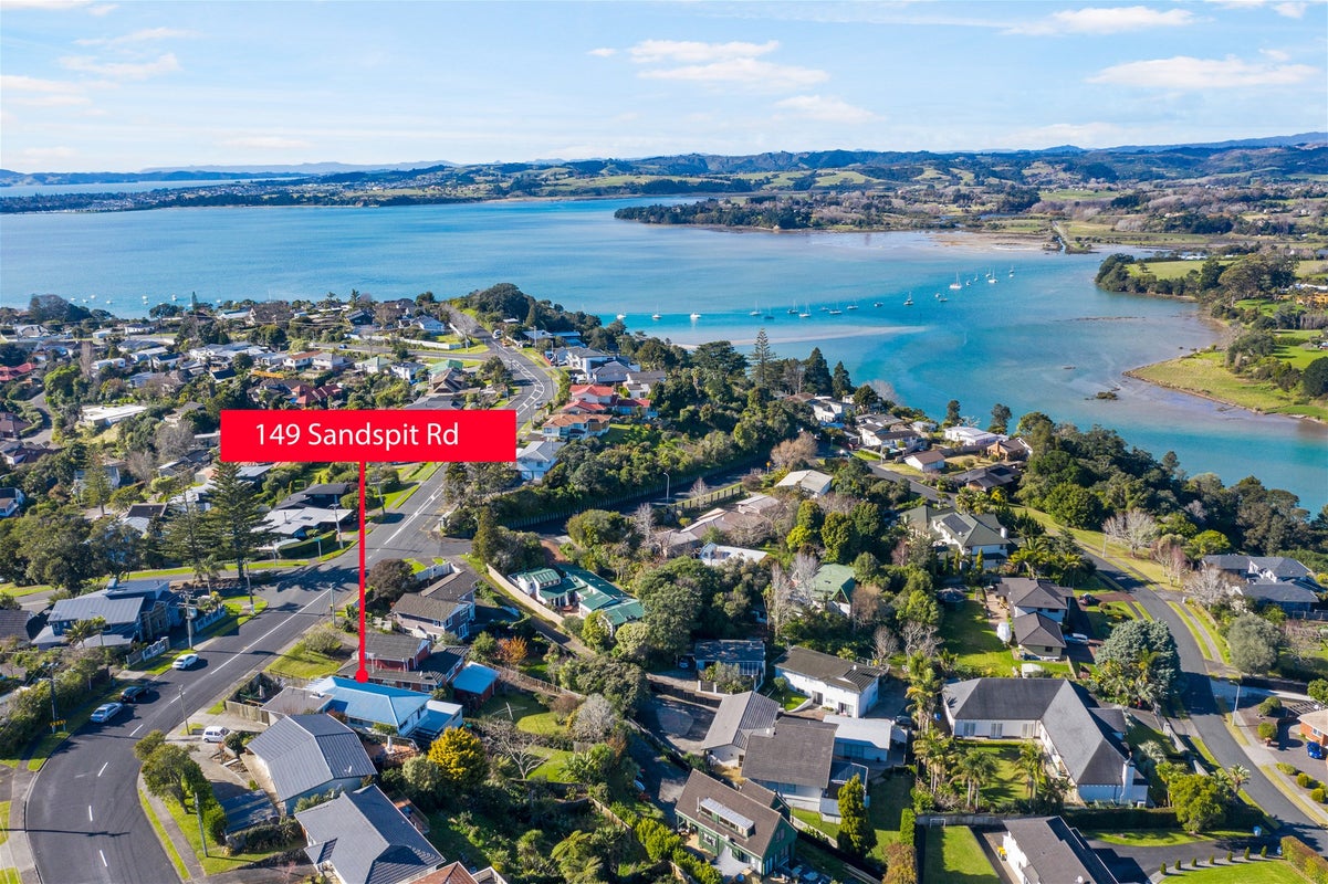 149 Sandspit Road, Shelly Park, Auckland - Carousel 1