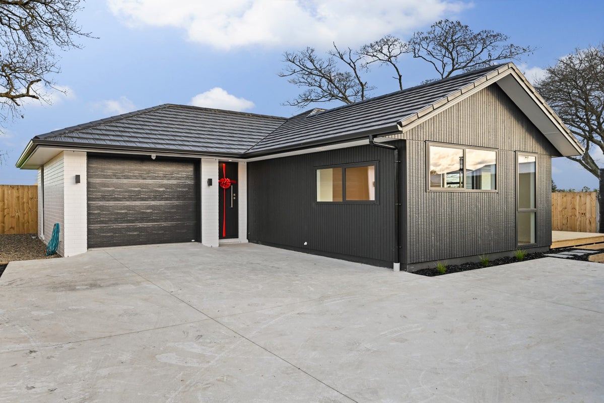 49A Northolt Road, Fairview Downs, Hamilton - Carousel 1