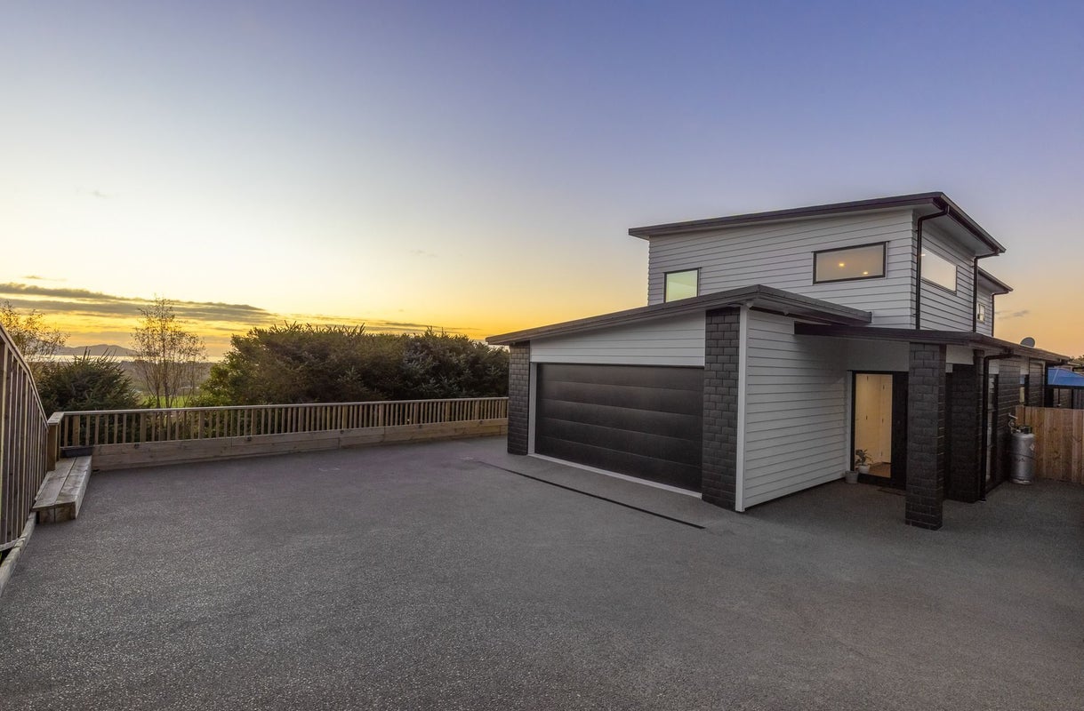94 Kotare Street, Waikanae - Carousel 2