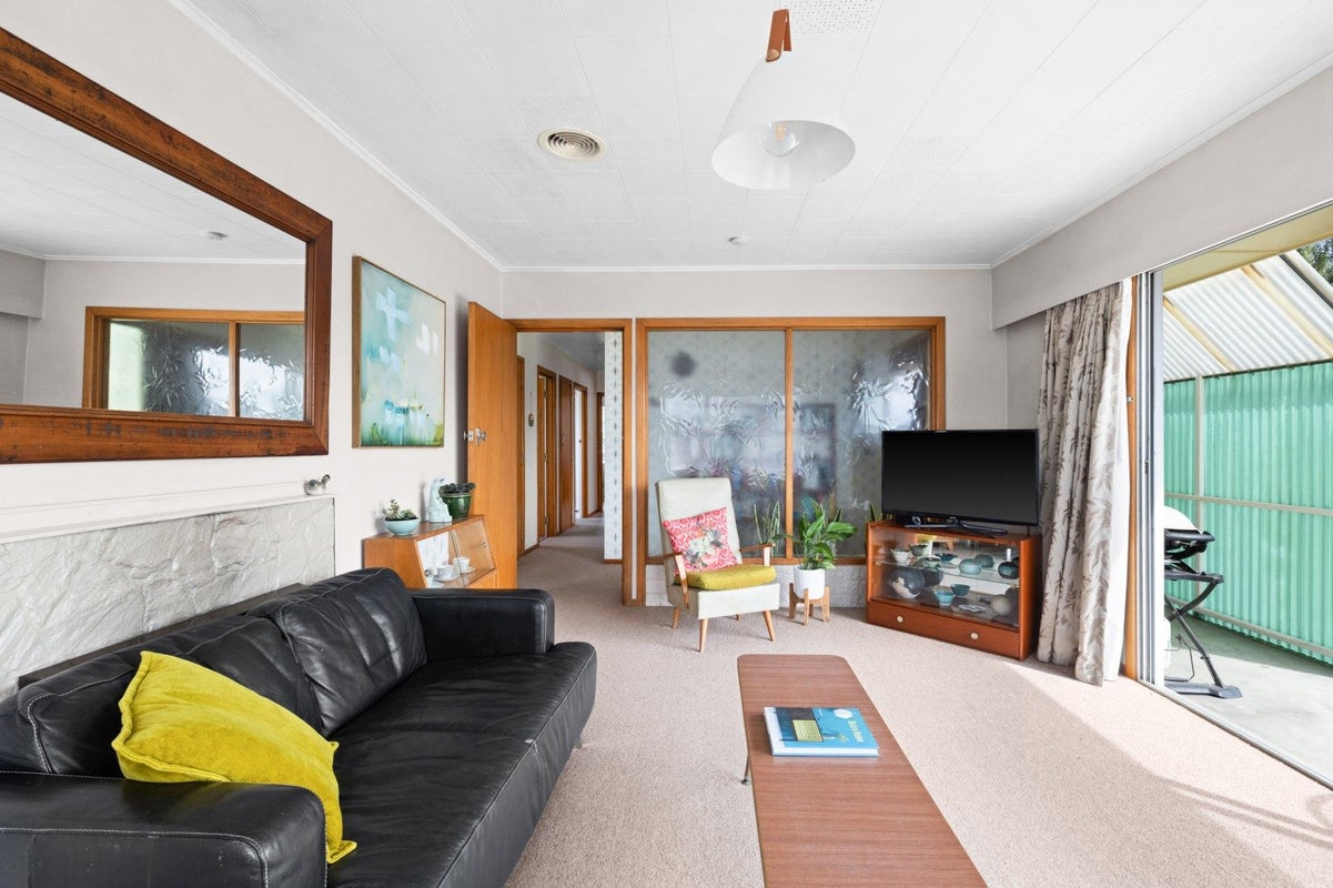 153 Riverbend Road, Onekawa, Napier - Carousel 1