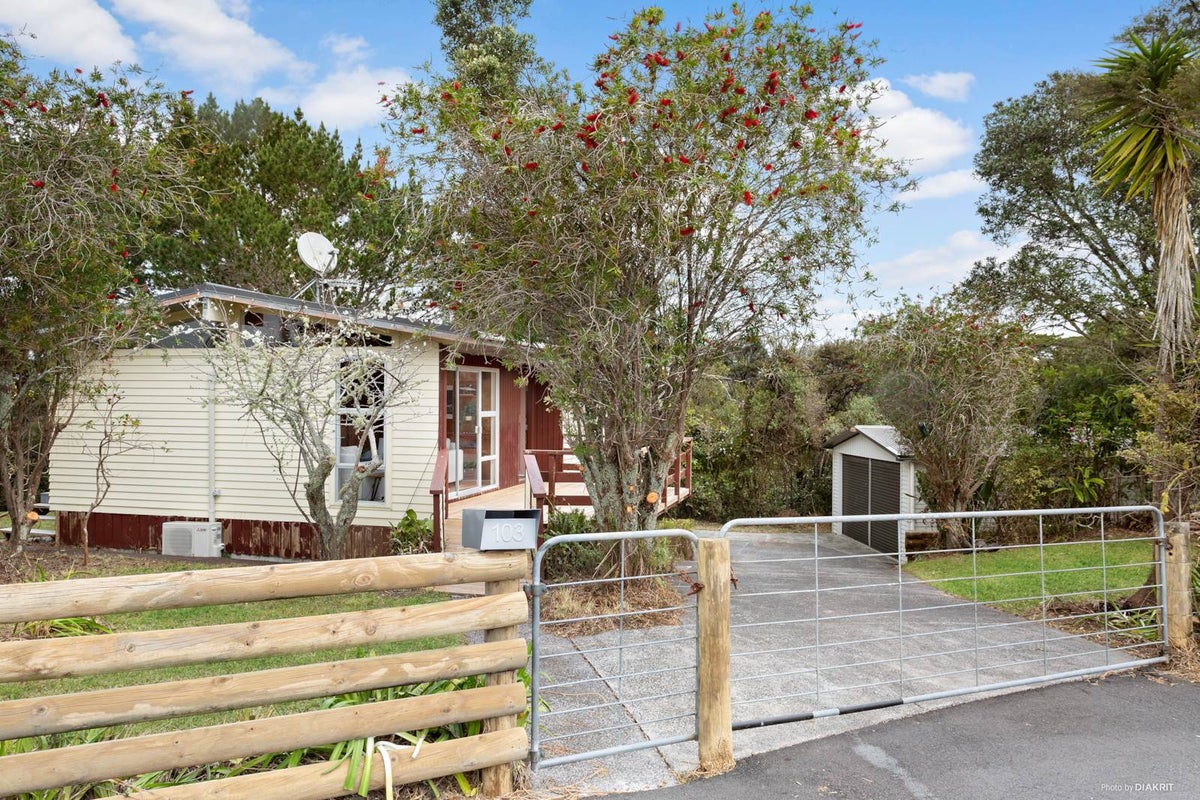 103 The Avenue, Lucas Heights, Auckland - Carousel 1
