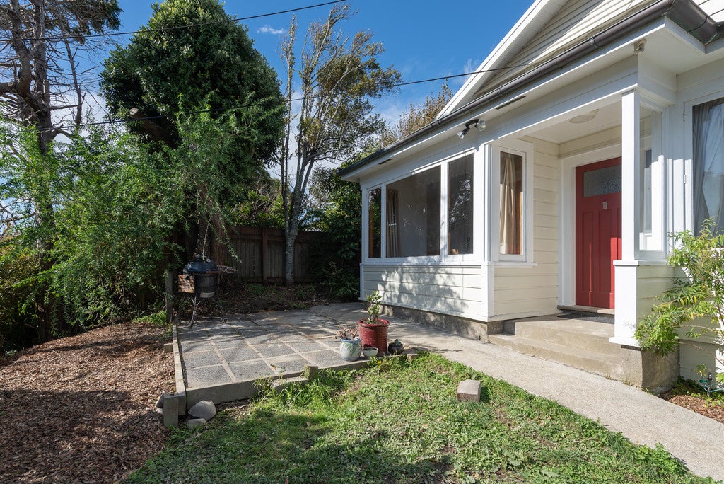 5 Agra Crescent, Khandallah, Wellington - Carousel 24
