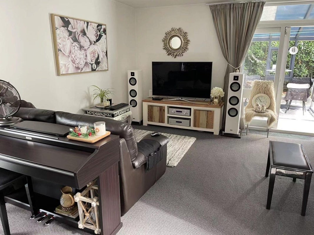 1/28 Wolsley Avenue, Milford, Auckland - Carousel 2