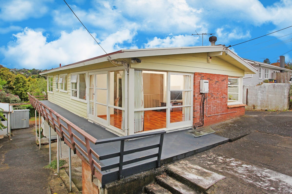 111 Target Road, Totara Vale, Auckland - Carousel 2