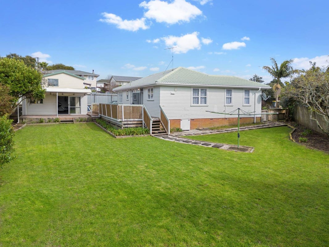80 Harrington Road, Henderson, Auckland - Carousel 1