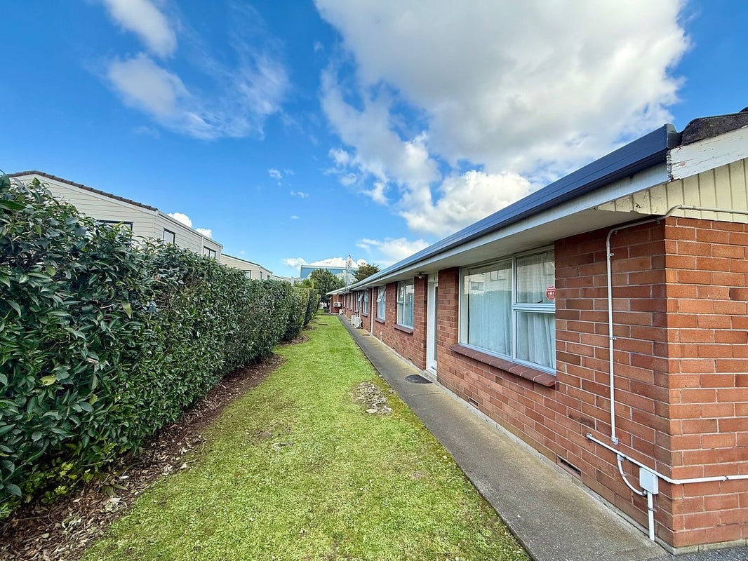 13 Gavin Street, Ellerslie, Auckland - Carousel 1