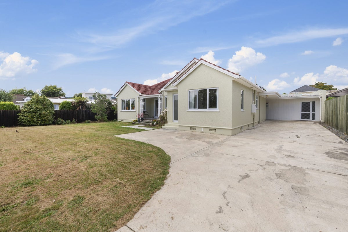 10 Sumner Street, Glenholme, Rotorua - Carousel 1