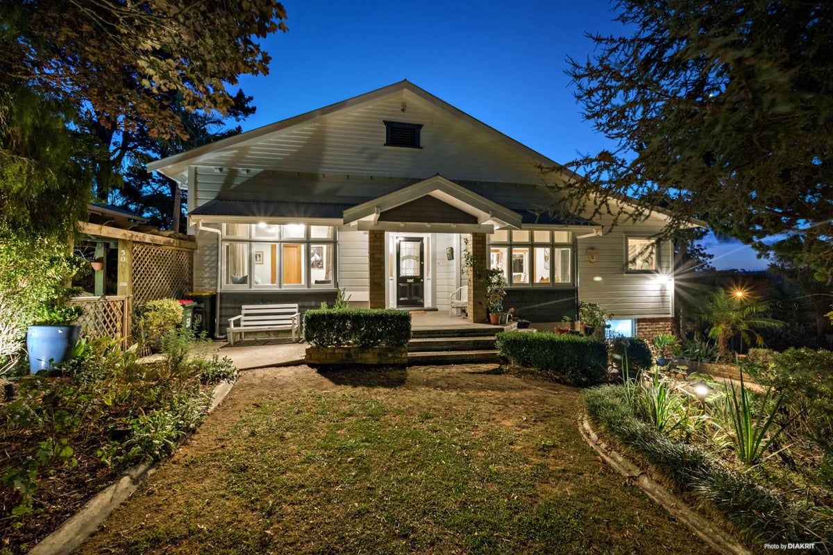 50 Upper Harbour Drive, Greenhithe, Auckland - Carousel 1