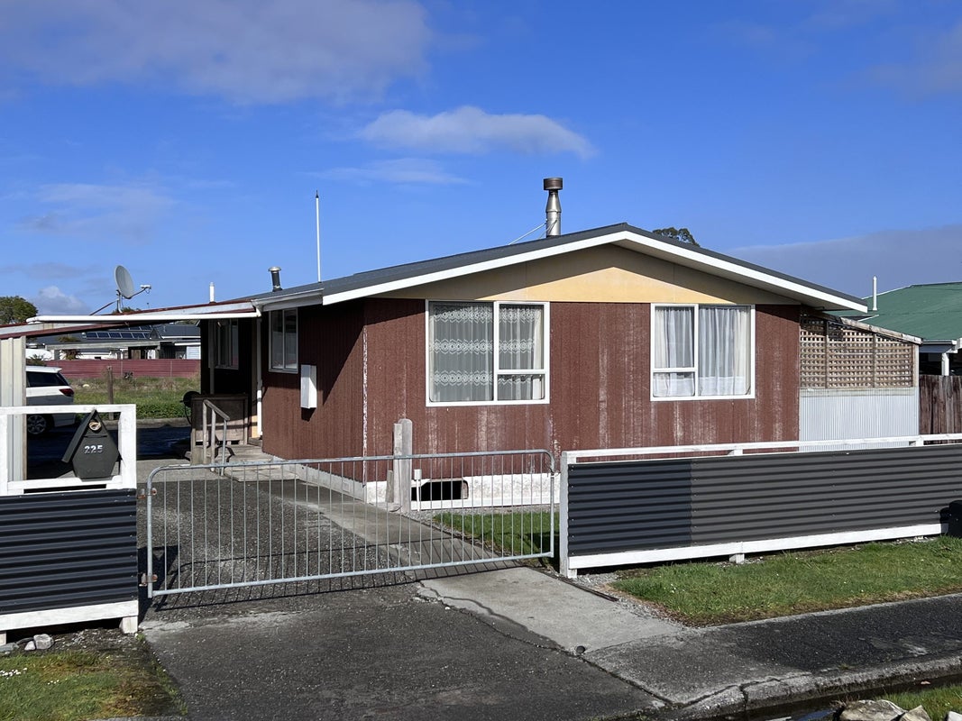 225 Stafford Street, Hokitika, Hokitika - Carousel 1