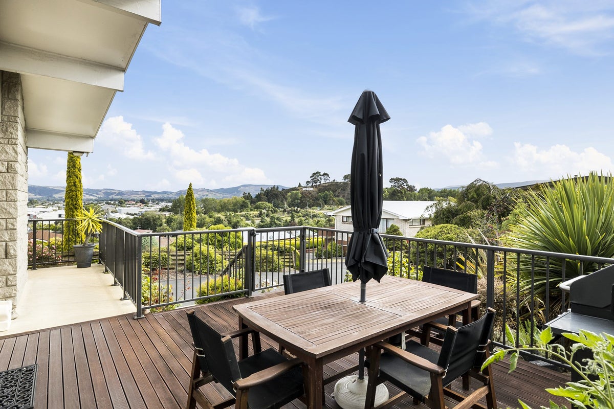 9 Gebbie Street, Kinmont Park, Mosgiel - Carousel 2
