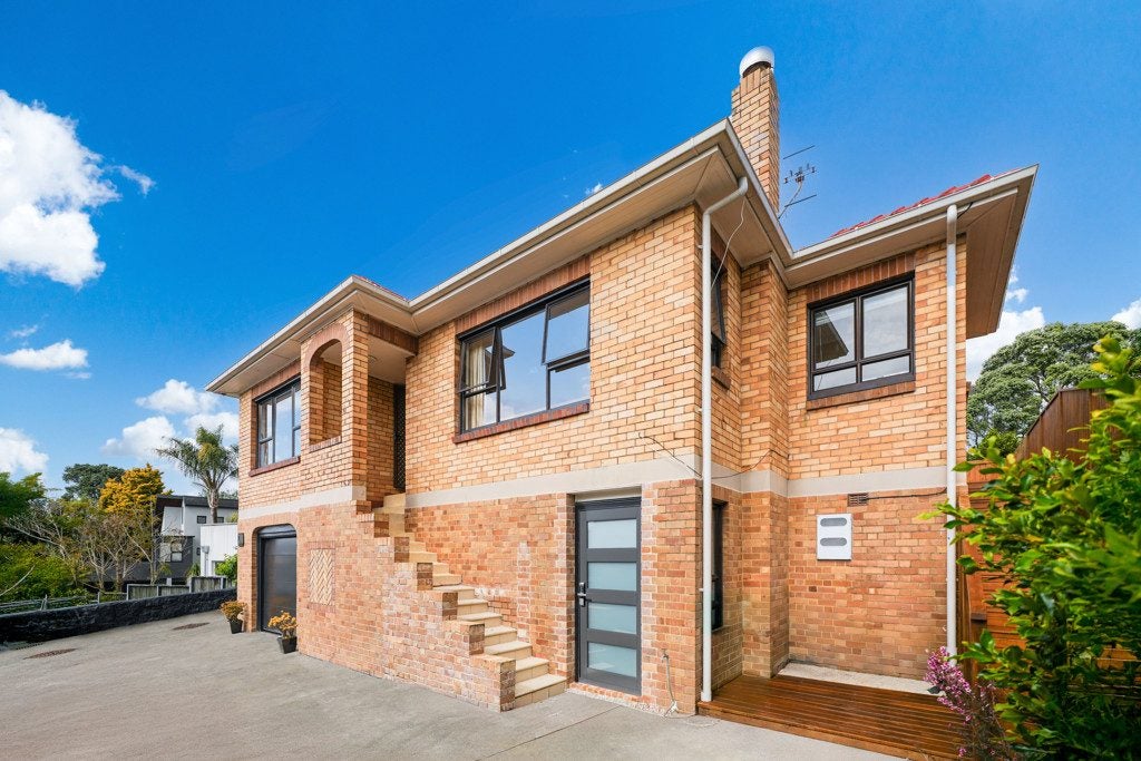 18 Peary Road, Mount Eden, Auckland - Carousel 1