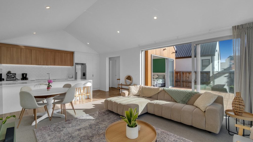 3/1 Hebe Lane, Belfast, Christchurch City, Canterbury - Carousel 2