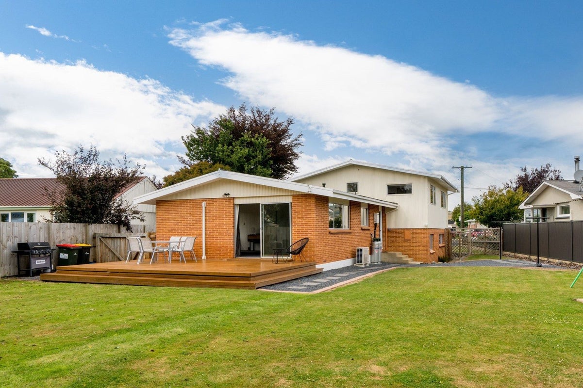 21 Severn Street, Mosgiel, Mosgiel - Carousel 1