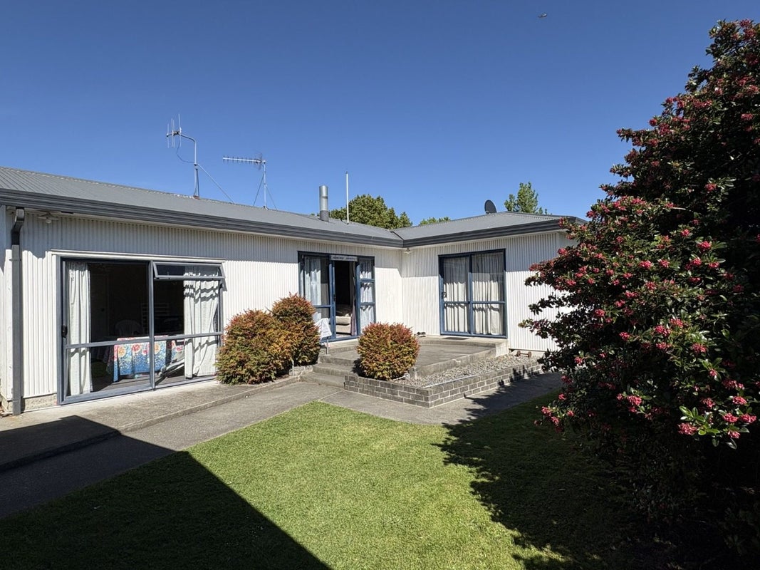 69 Guppy Road, Greenmeadows, Napier - Carousel 1