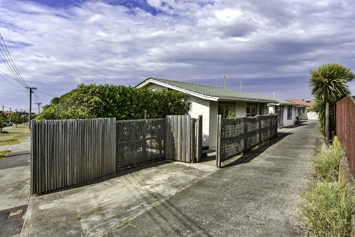 1/10 Keppel Street, New Brighton, Christchurch - Carousel 11