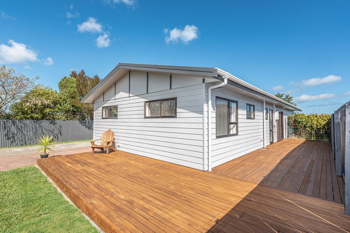 32 Exeter Crescent, Springvale, Whanganui - Carousel 2