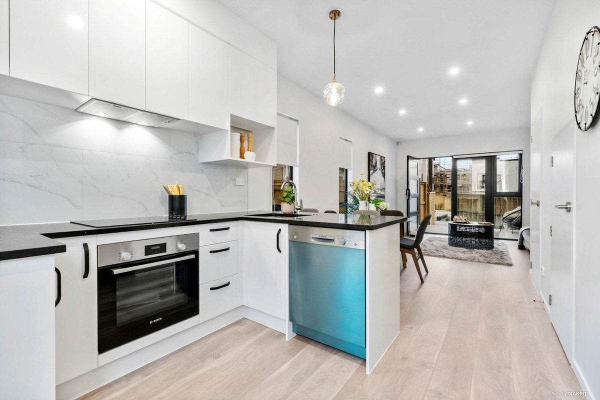 20/36 Westgate Drive, Westgate, Auckland - Carousel 2