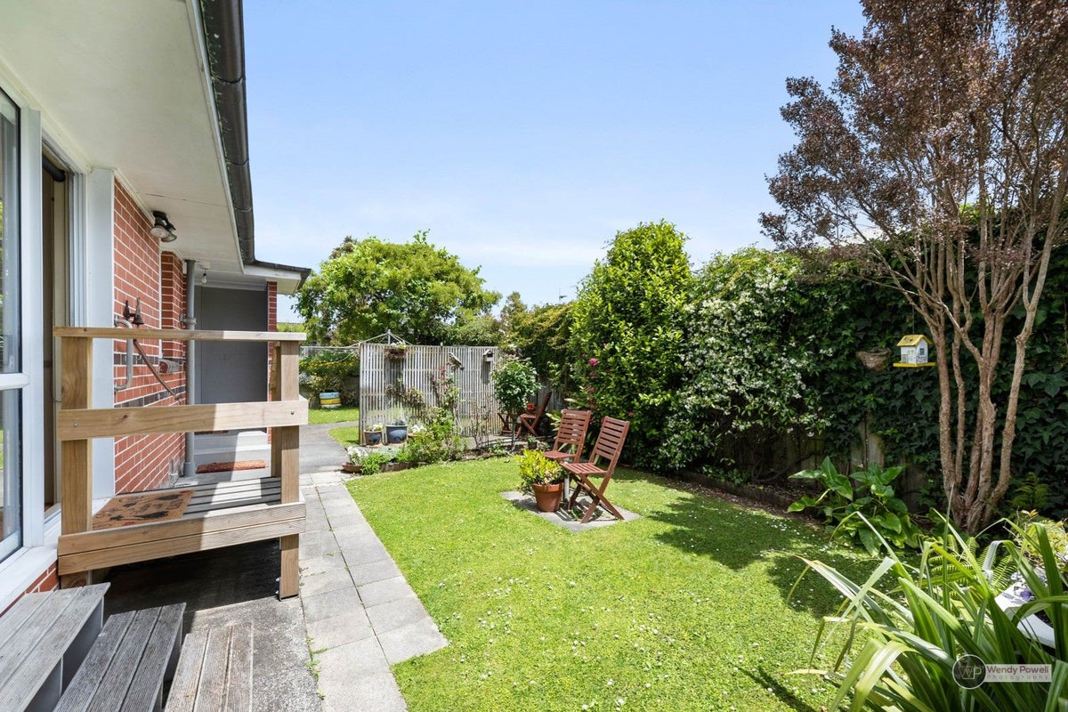 501B Riverside Drive, Fairfield, Lower Hutt - Carousel 1