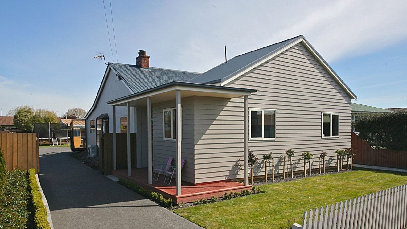 8 Donegal Street, Belfast, Christchurch - Carousel 1