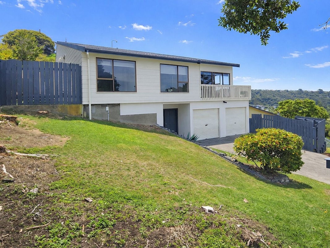 18 Mercury Way, Whitby, Porirua - Carousel 22