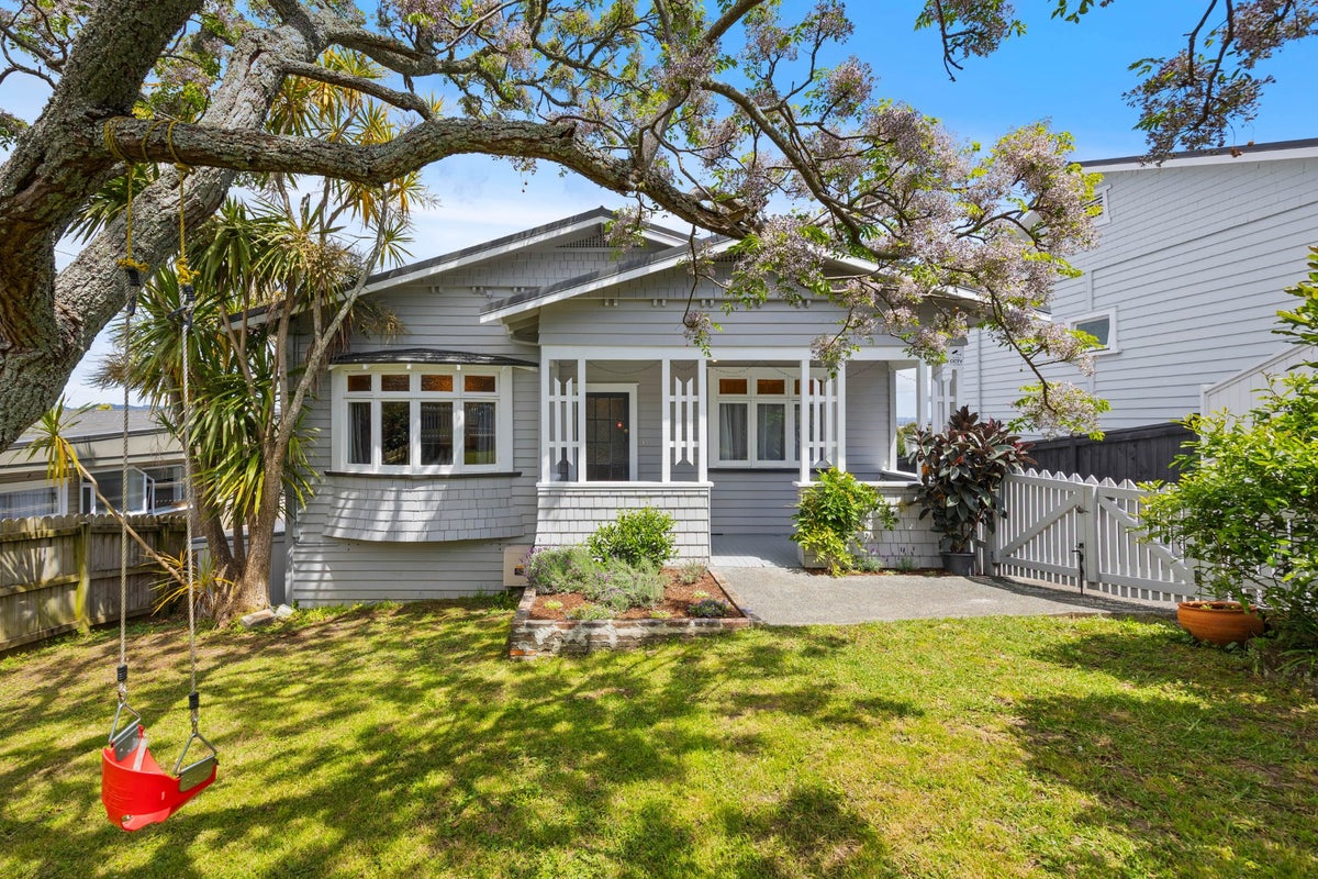 45 Roberton Road, Avondale, Auckland - Carousel 1