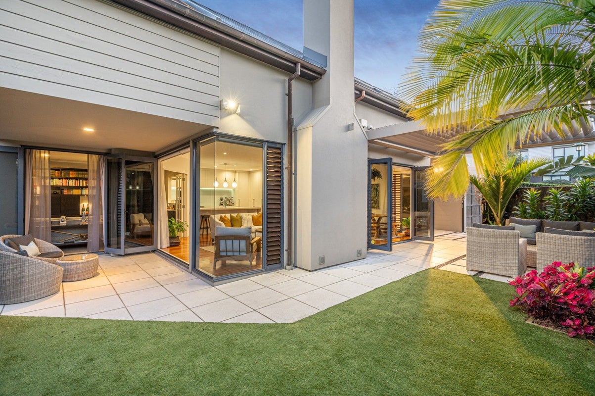 7 Maui Grove, Remuera, Auckland - Carousel 2