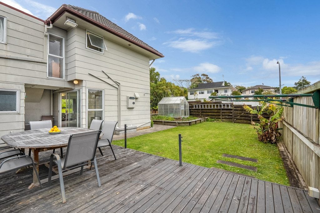 1/57 Nor'east Drive, Torbay, Auckland - Carousel 1