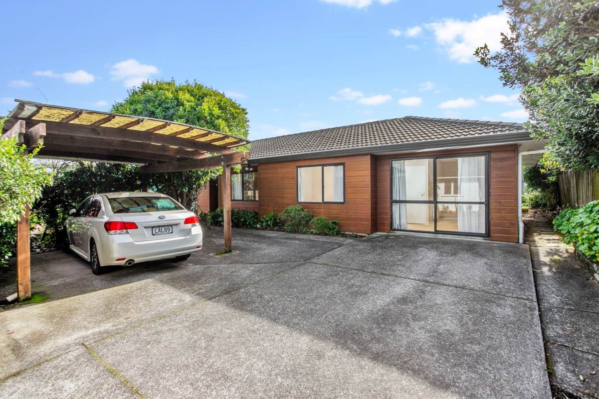 2/1A Rutherford Street, Belmont, Auckland - Carousel 2