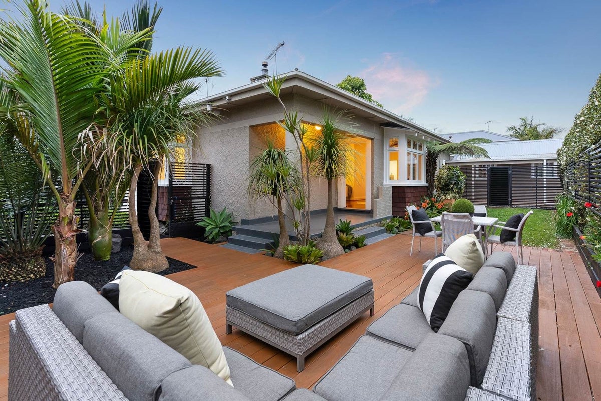46B Wynyard Road, Mount Eden, Auckland - Carousel 1