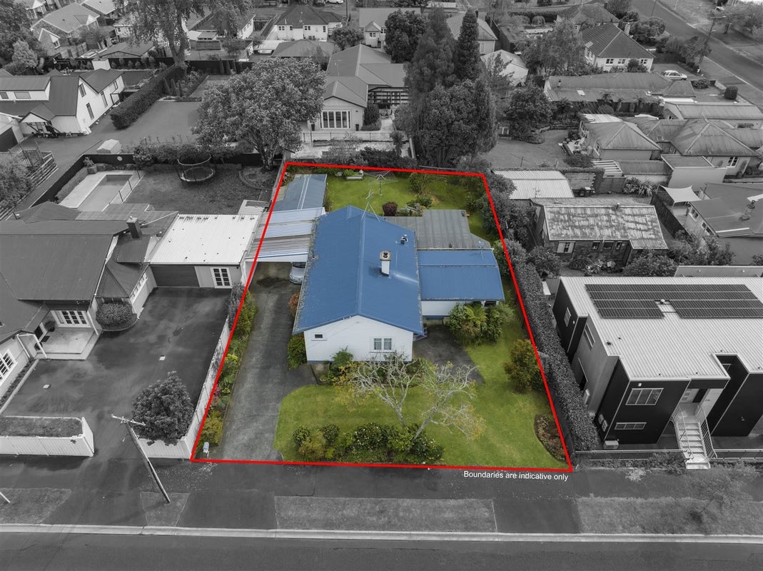 23 Brookfield Street, Hamilton East, Hamilton - Carousel 16