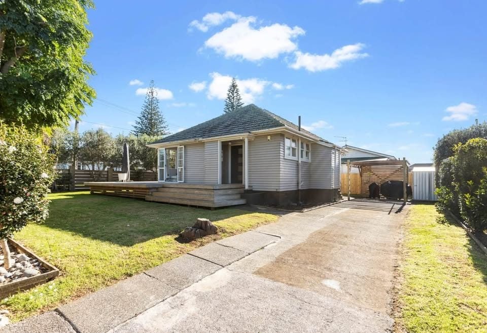 33 Matapan Road, Panmure, Auckland - Carousel 1