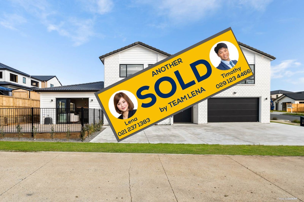68 Drumbuoy Drive, Flat Bush, Auckland - Carousel 1