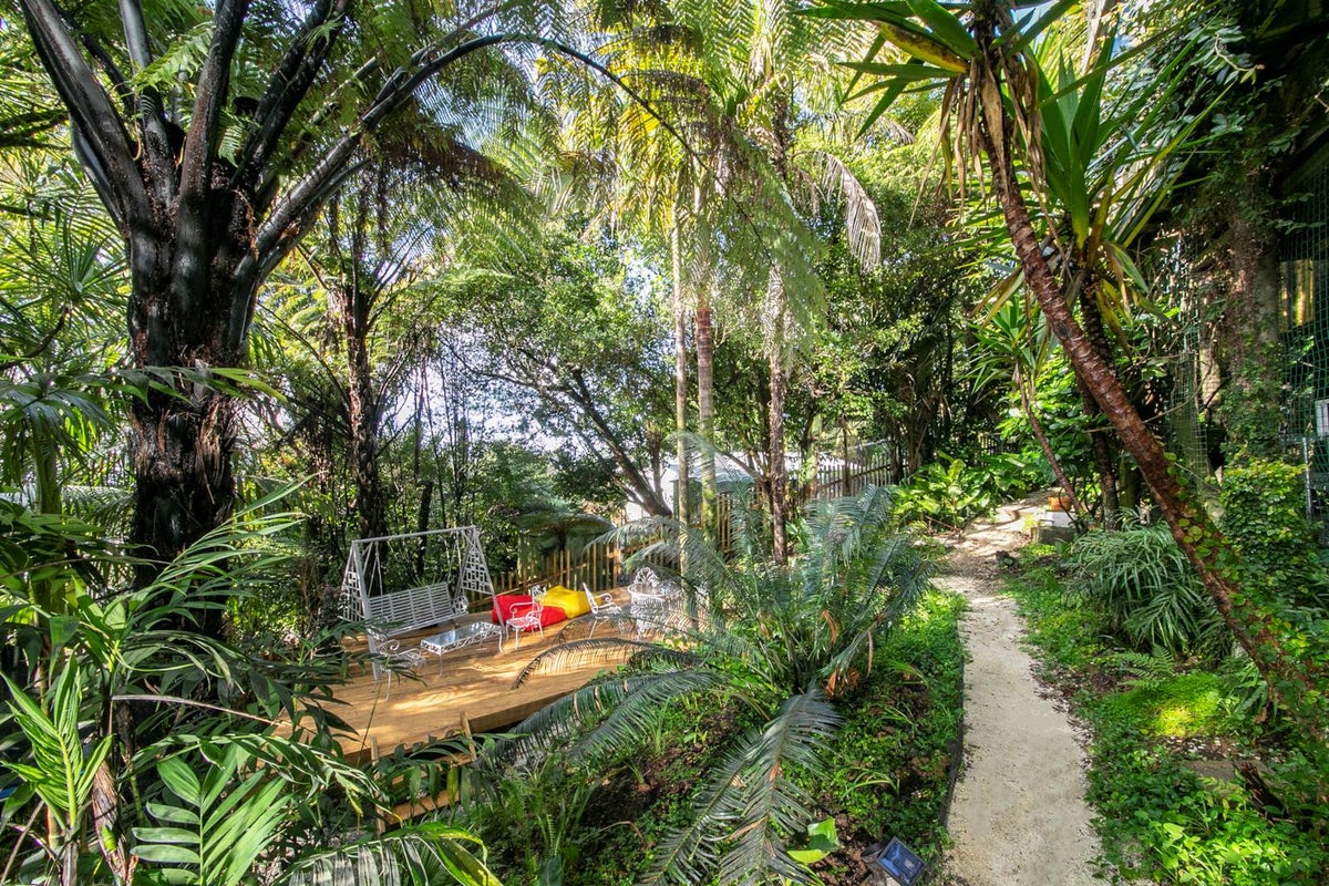 362 Forest Hill Road, Waiatarua, Auckland - Carousel 18